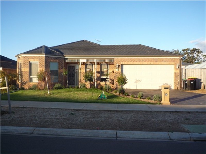 42 Panorama, Melton West VIC 3337