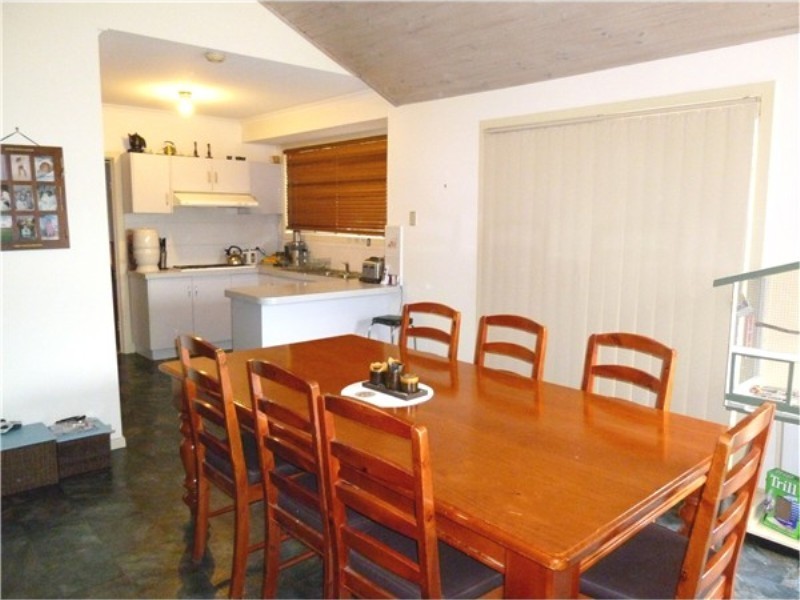 13 Prior Court, Brookfield VIC 3338