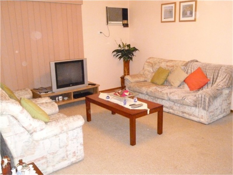 10 Winfield Drive, Kurunjang VIC 3337