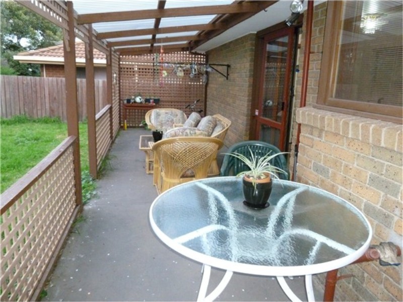 10 Winfield Drive, Kurunjang VIC 3337