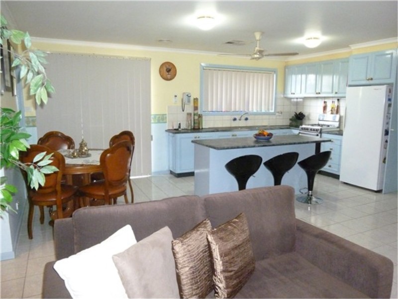 14 Kimburra Court, Kurunjang VIC 3337