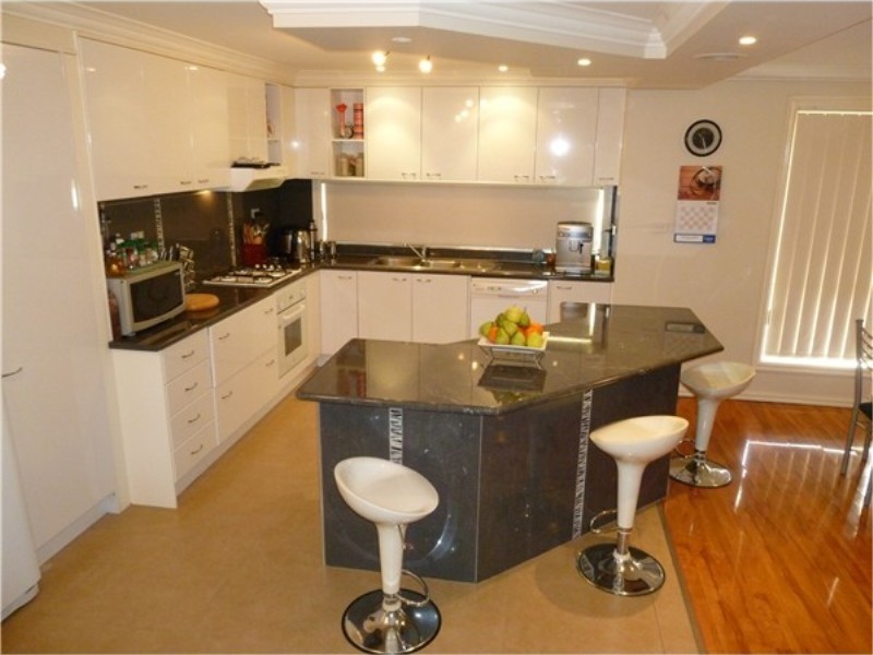 21 Kurunjang Drive, Kurunjang VIC 3337