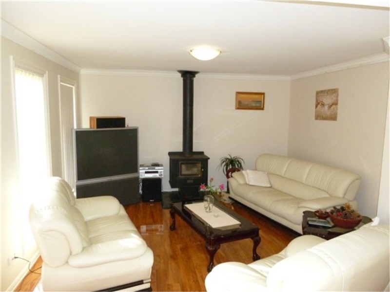 21 Kurunjang Drive, Kurunjang VIC 3337