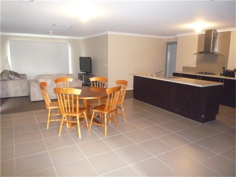 25 Holloway Street, Wyndham Vale VIC 3024