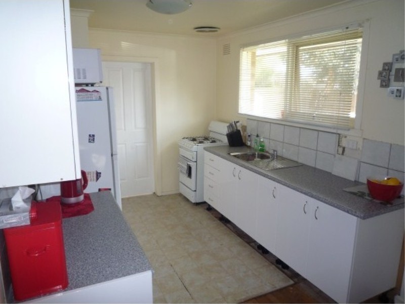 5 Alkemade Drive, Melton VIC 3337