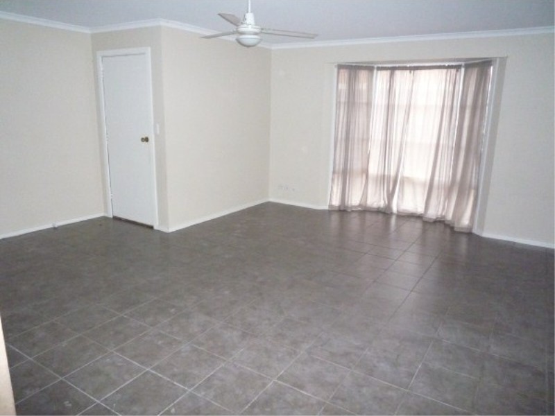 11 Coventry Place, Melton South VIC 3338