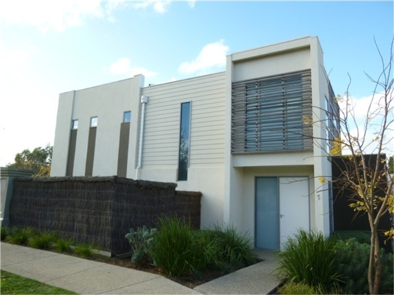 1 / 1-5 The Close, Caroline Springs VIC 3023
