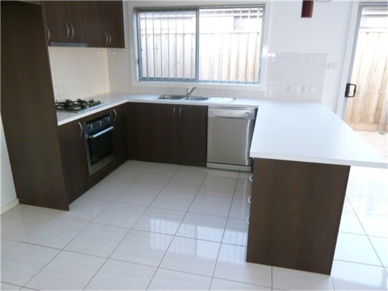 29 Riverviews Road, Melton West VIC 3337