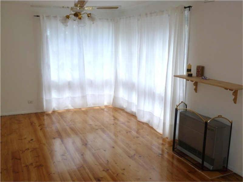 6 Kashmir Place, Melton West VIC 3337