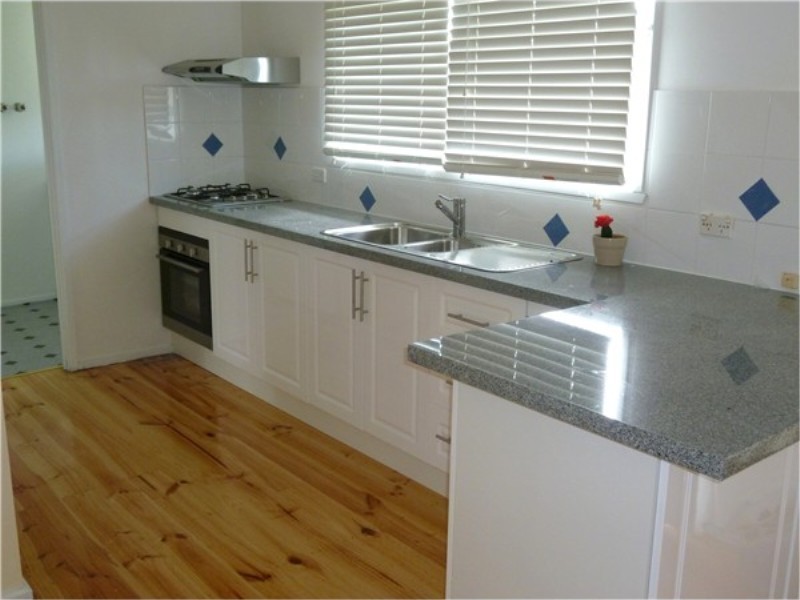 6 Kashmir Place, Melton West VIC 3337