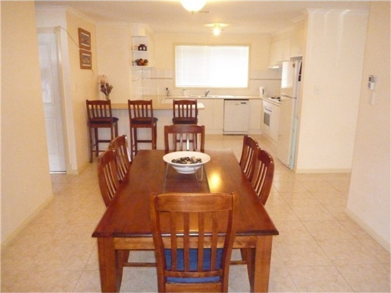 25 Dunvegan Drive, Kurunjang VIC 3337