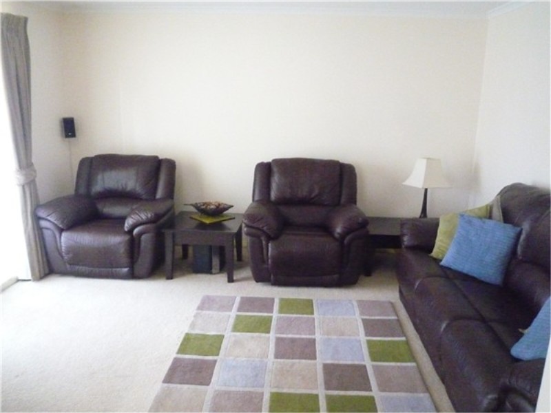 25 Dunvegan Drive, Kurunjang VIC 3337