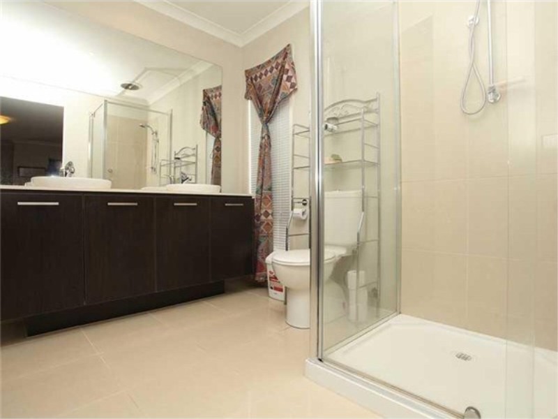 90 Black Dog Drive, Brookfield VIC 3338