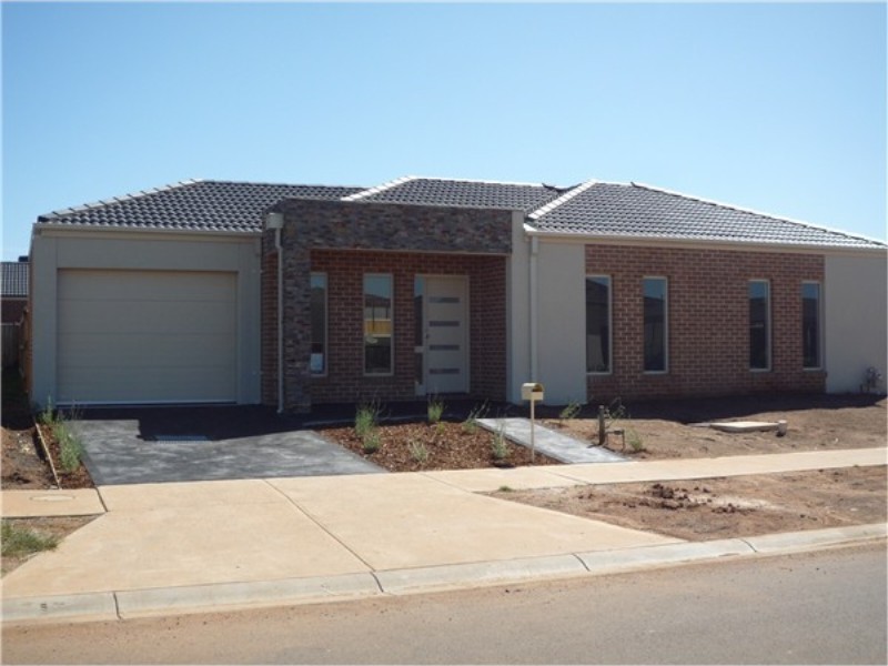 1/28 Turpentine Road, Brookfield VIC 3338
