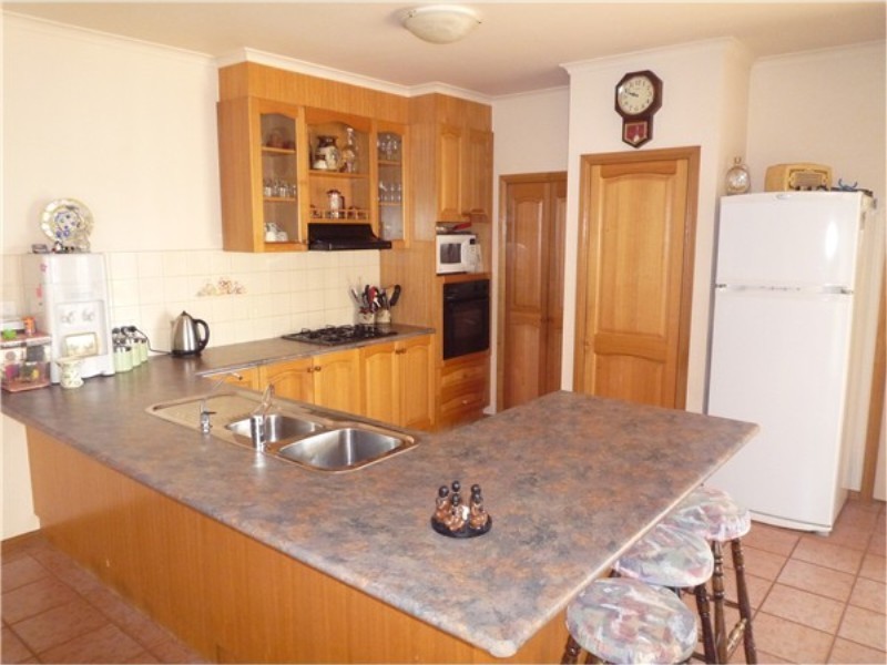 30 John Bathman Drive, Melton West VIC 3337