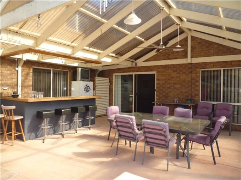 30 John Bathman Drive, Melton West VIC 3337