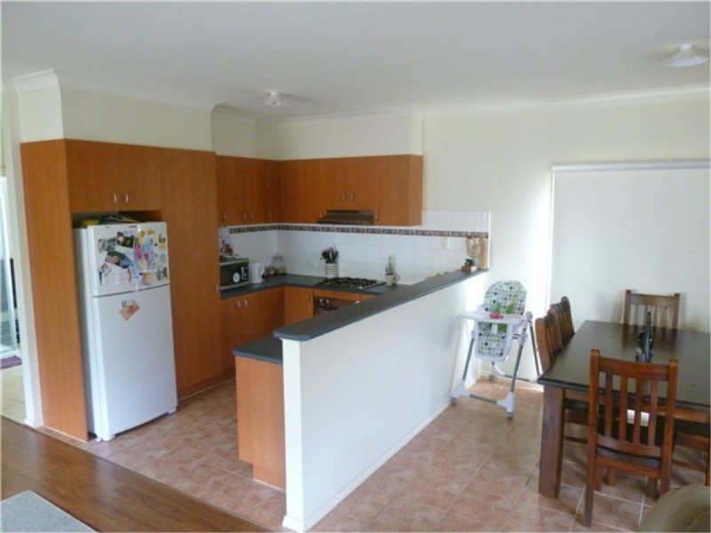 8 Harrington Drive, Melton West VIC 3337