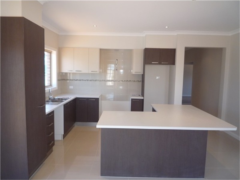 29 Viscosa Road, Brookfield VIC 3338