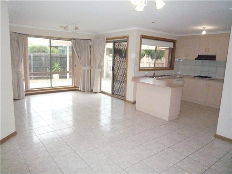 64 Truro Crescent, Keilor Lodge VIC 3038