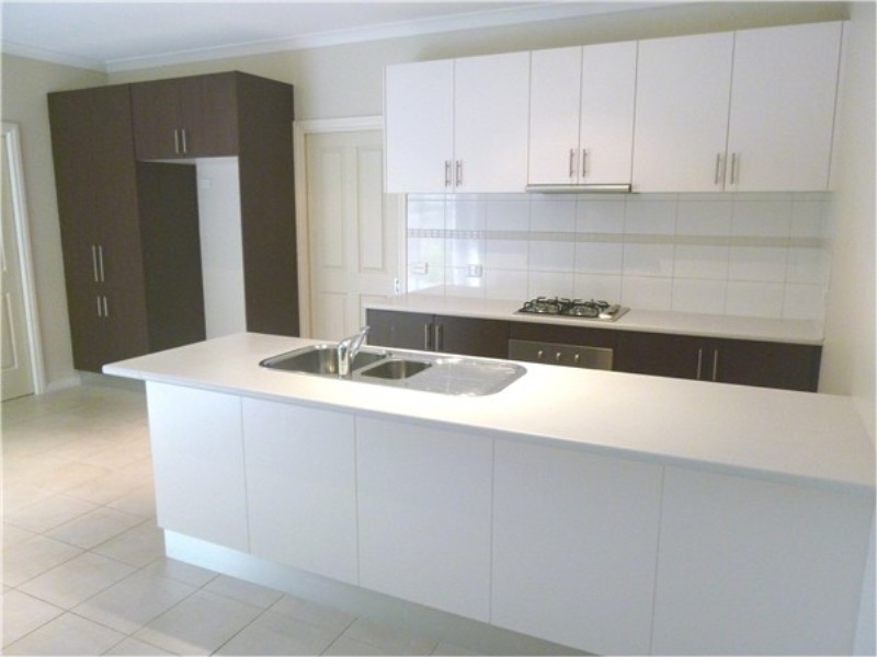 7 Greenhills Drive, Kurunjang VIC 3337