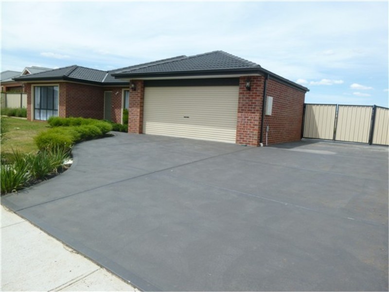 28 Archer Drive, Kurunjang VIC 3337