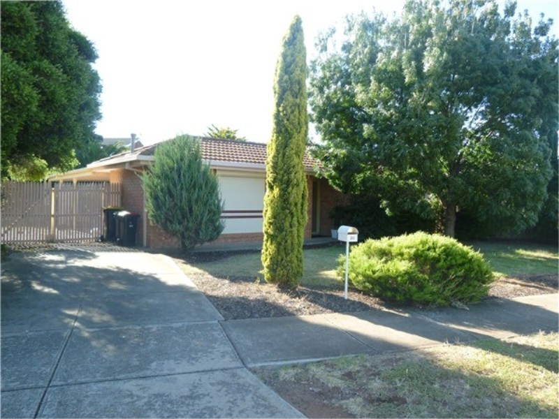 30 Gamalite Drive, Melton West VIC 3337