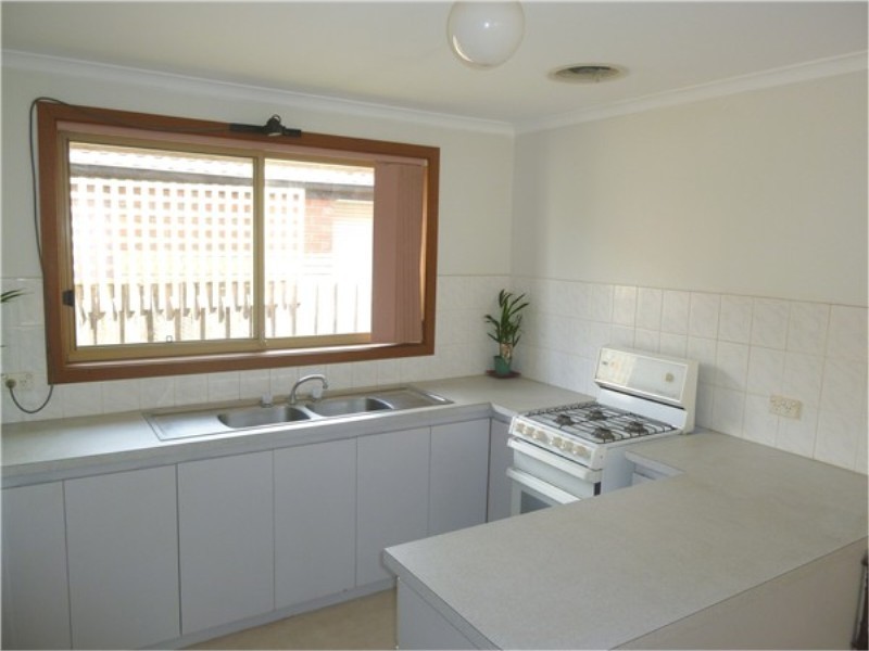 30 Gamalite Drive, Melton West VIC 3337