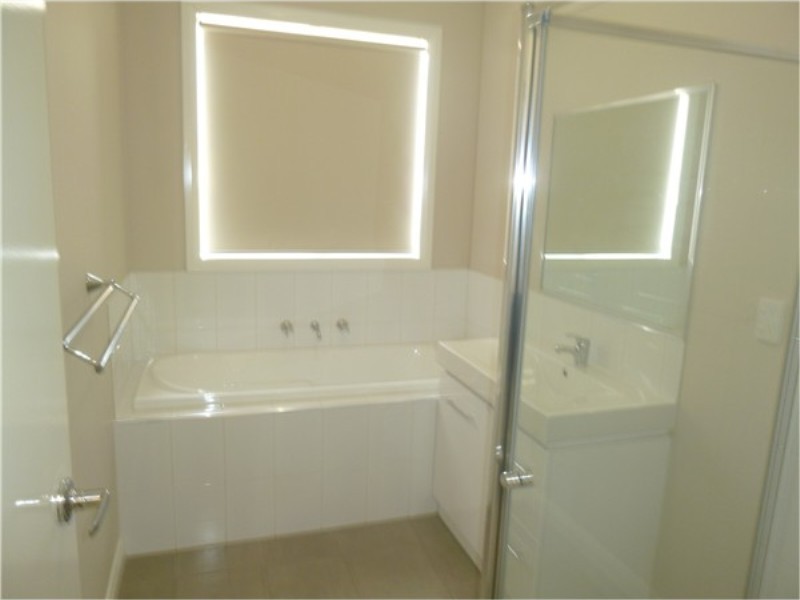 28 Stringybark Avenue, Brookfield VIC 3338