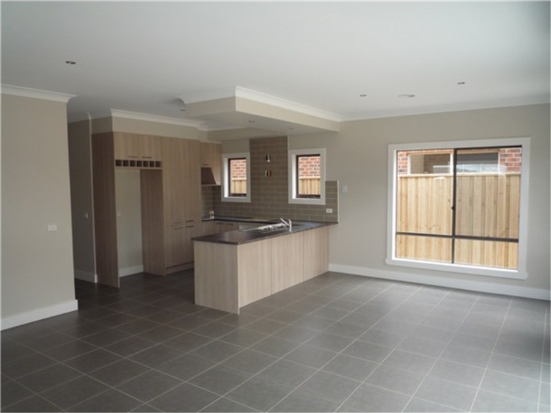 18 Acumin Street, Brookfield VIC 3338