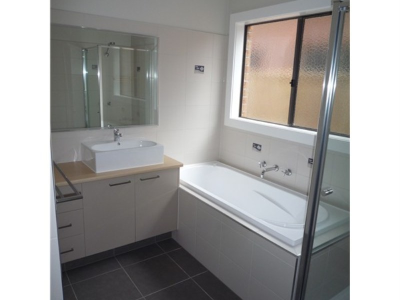 18 Acumin Street, Brookfield VIC 3338