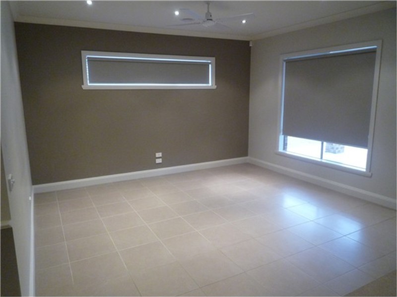 51 Gallery Avenue, Melton West VIC 3337