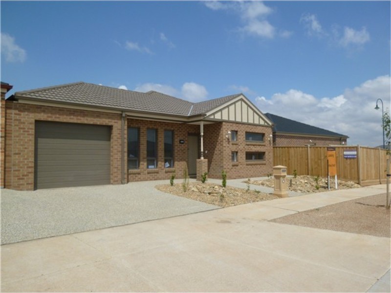 54 Gallery Avenue, Melton West VIC 3337