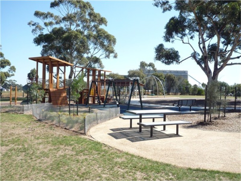 38 Matthews Street, Sunshine VIC 3020