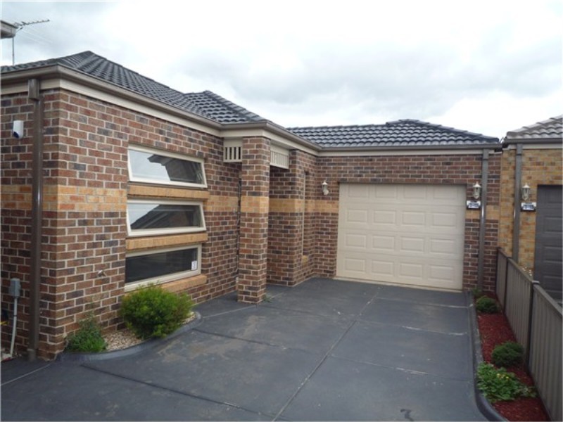 3 / 12 Haywood Grove, Melton West VIC 3337