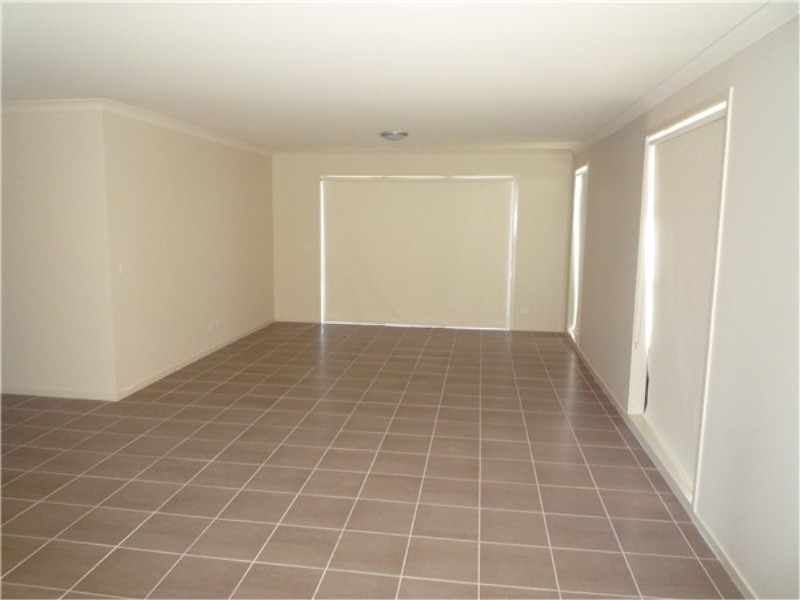 14 Turpentine Road, Brookfield VIC 3338