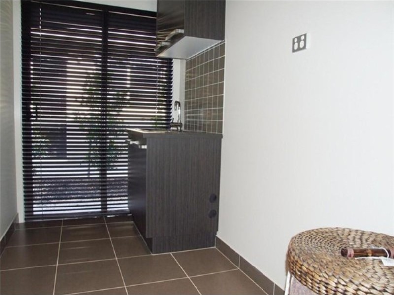 5 Arnolds Creek Blvd, Melton West VIC 3337