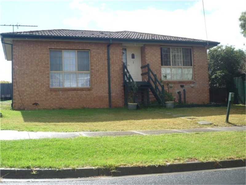 8 Mc Donald Street, Melton South VIC 3338