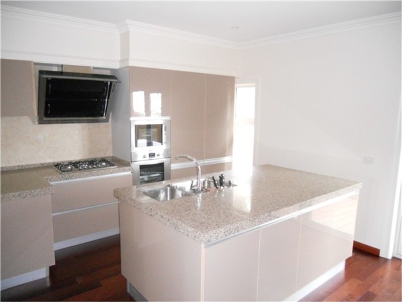 15 Ross Street, Bacchus Marsh VIC 3340
