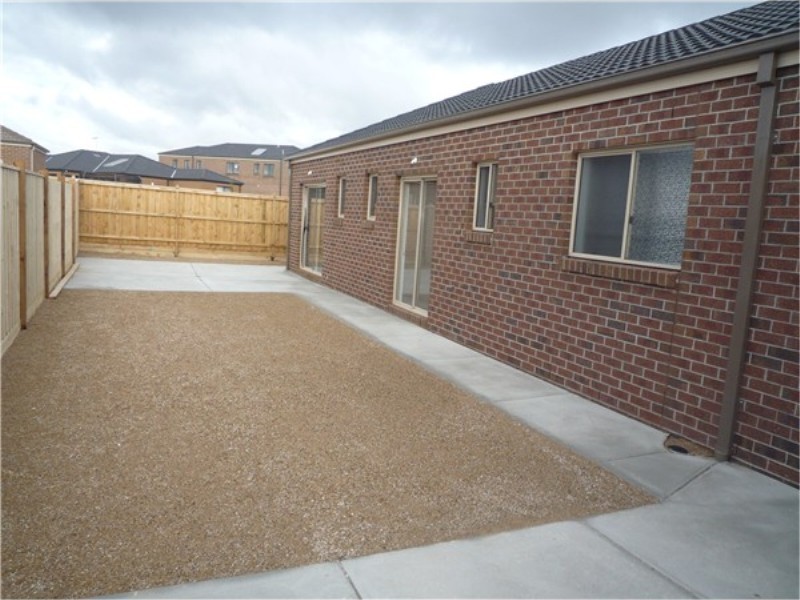 16 Lot 797 Ormonde Esplanade, Melton West VIC 3337