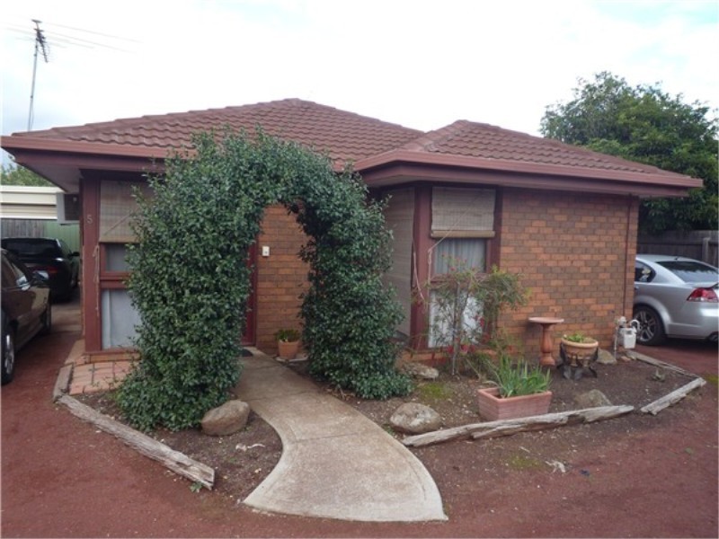 5 / 43 Staughton Street, Melton South VIC 3338