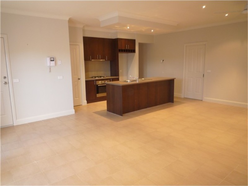 9 Leafy View Esplanade, Melton West VIC 3337