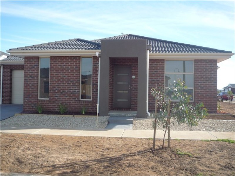 21 Leuca Avenue, Brookfield VIC 3338