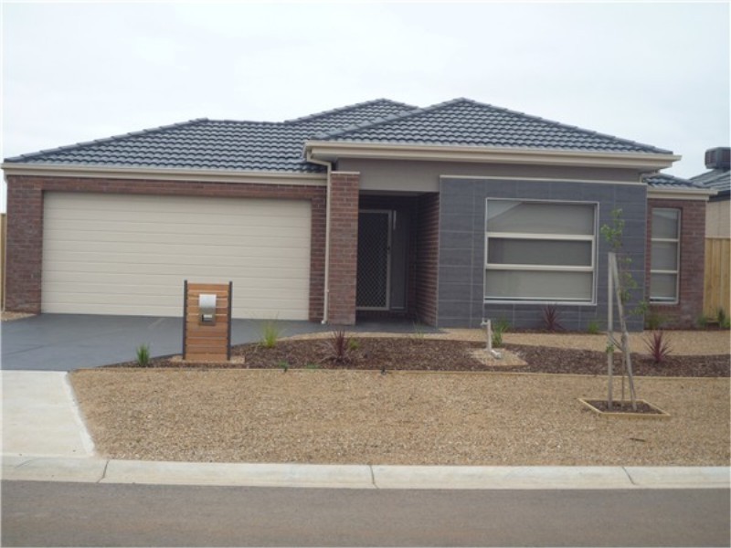 30 Carissa Road, Brookfield VIC 3338