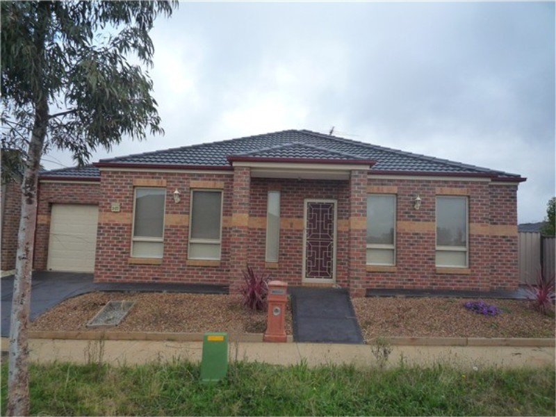 2 / 27 Faircroft Drive, Brookfield VIC 3338