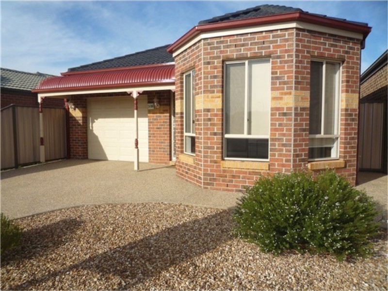 1 / 36 McBurnie Drive, Kurunjang VIC 3337