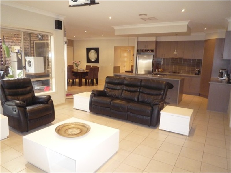 1 Alex Court, Kurunjang VIC 3337