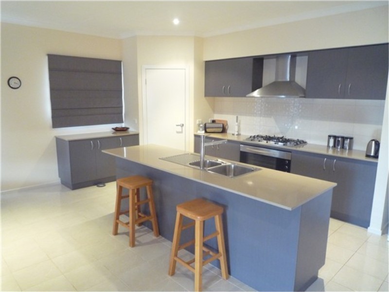 7 Kevington Drive, Eynesbury VIC 3338