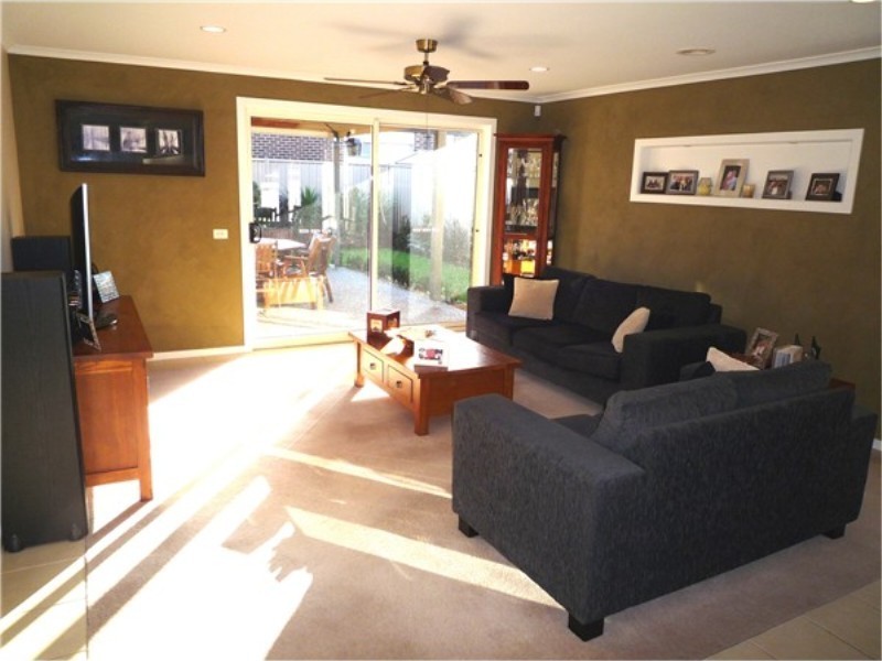 56 Barringo Way, Caroline Springs VIC 3023