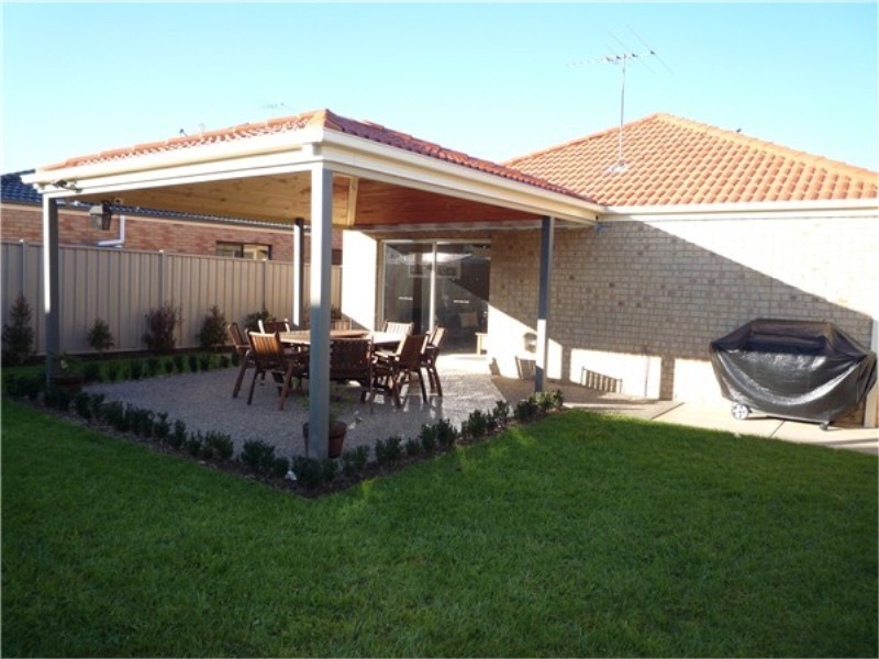 56 Barringo Way, Caroline Springs VIC 3023