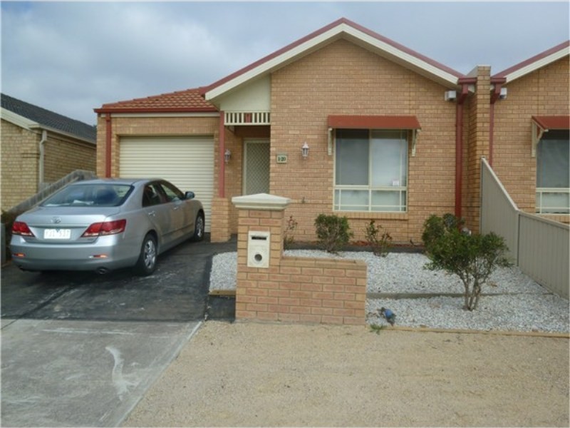 1 / 20 Harmony Drive, Tarneit VIC 3029